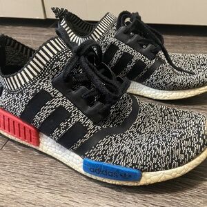 ADIDAS NMD R1 PRIMEKNIT GREY GLITCH BOOST MENS SHOES - SIZE 9
